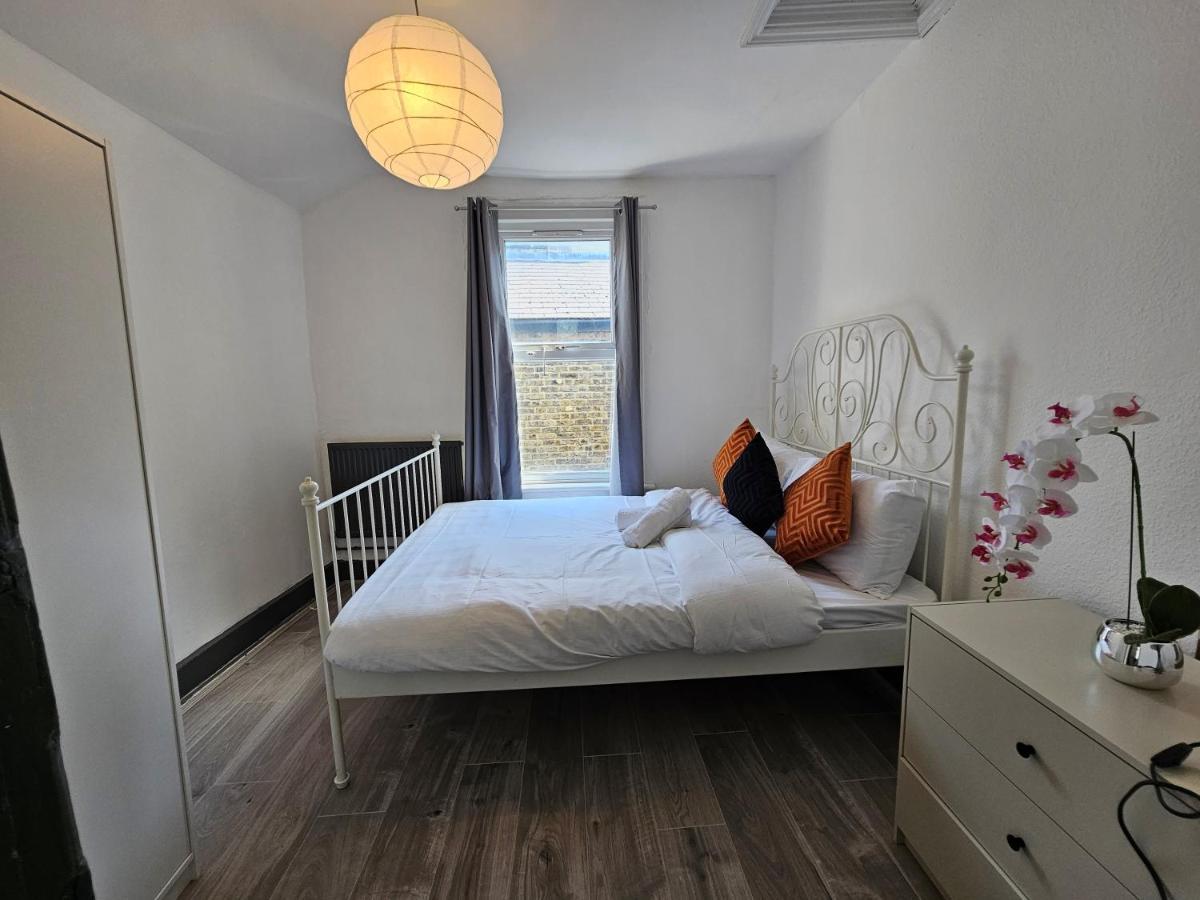 לונדון Family Room Near Queen Mary College מראה חיצוני תמונה