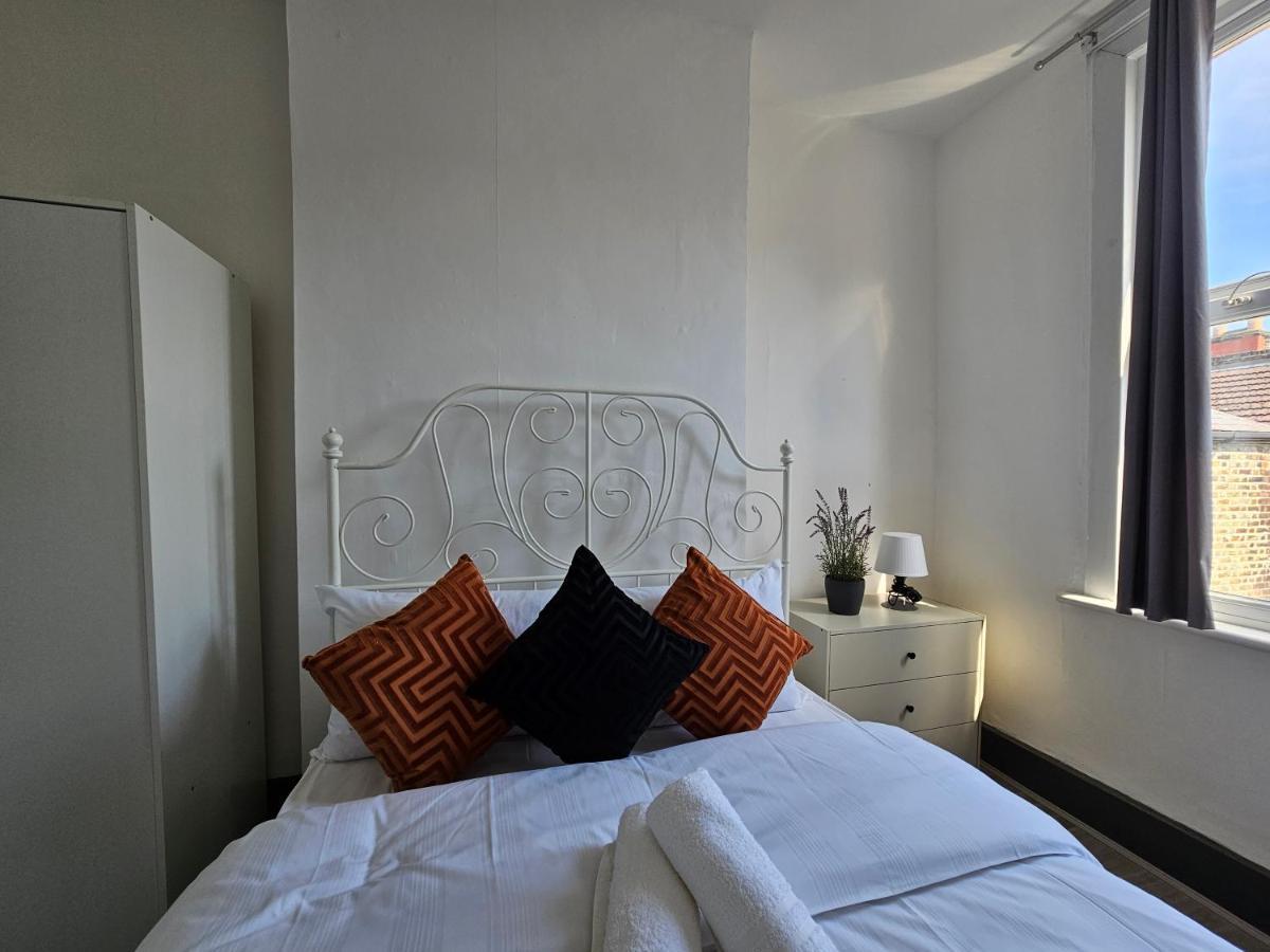 לונדון Family Room Near Queen Mary College מראה חיצוני תמונה