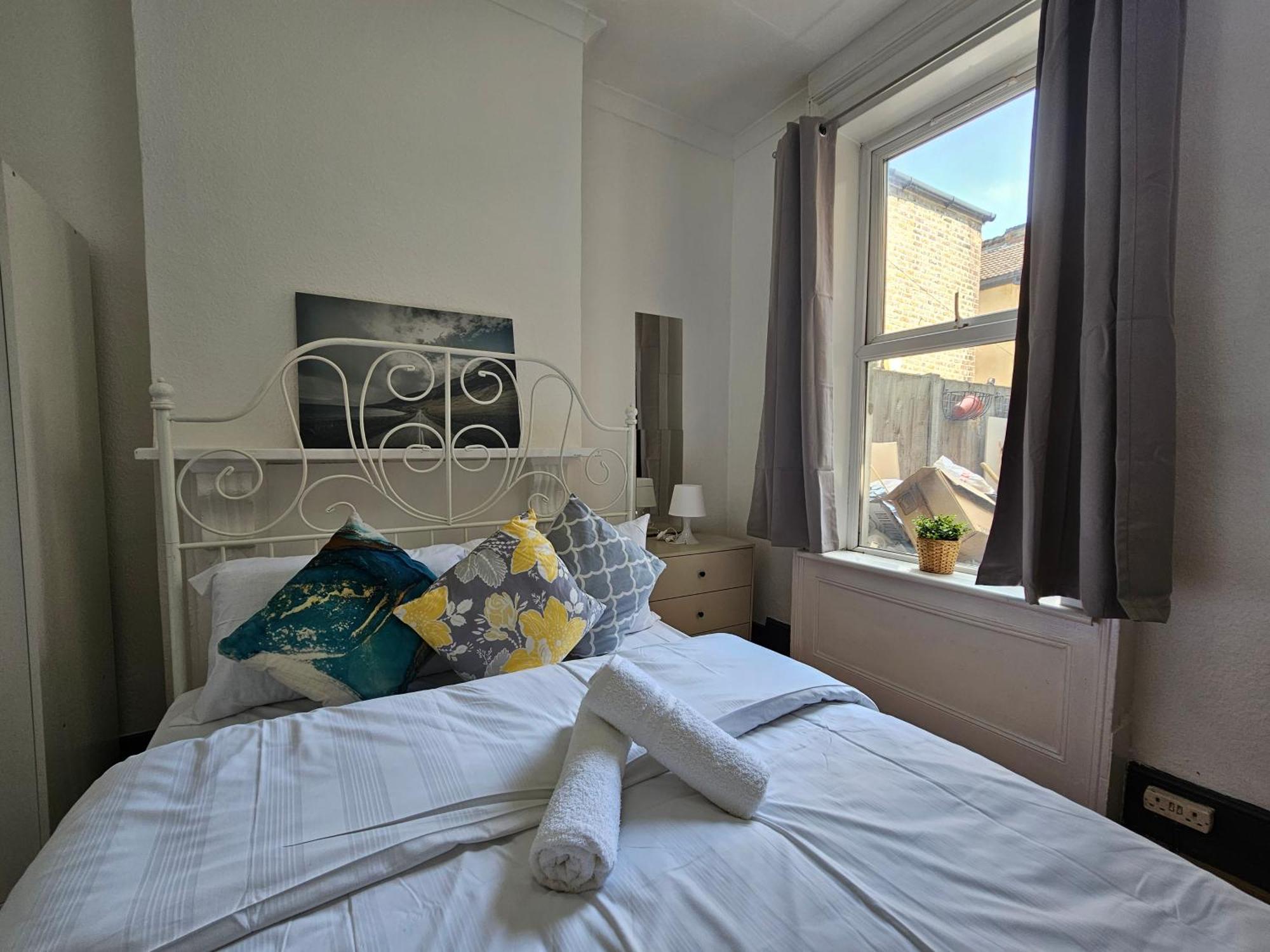 לונדון Family Room Near Queen Mary College מראה חיצוני תמונה